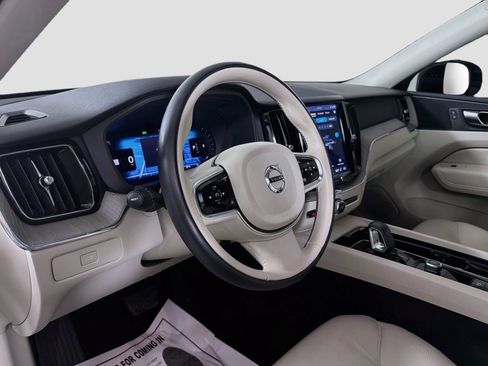 Certified 2024 Volvo XC60 B5 Plus w/ Protection Package Premier AWD/4WD image 10