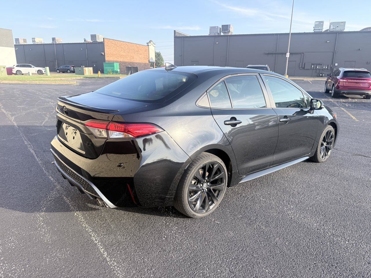 Used 2022 Toyota Corolla SE w/ Carpet Mat Package (TMS) FWD image 5