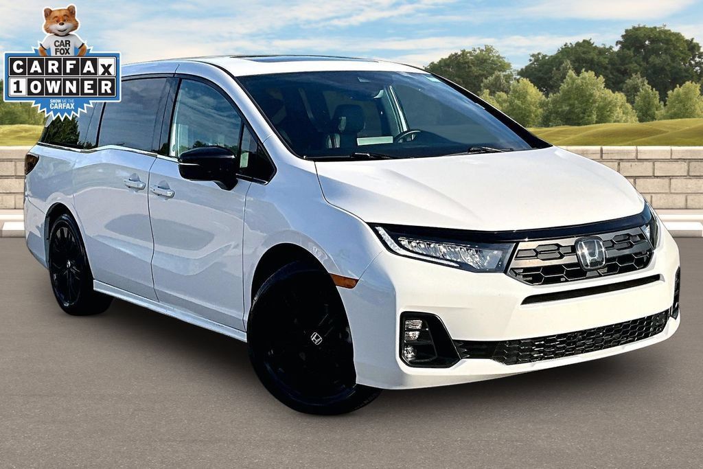 Used 2025 Honda Odyssey Sport-L image 2