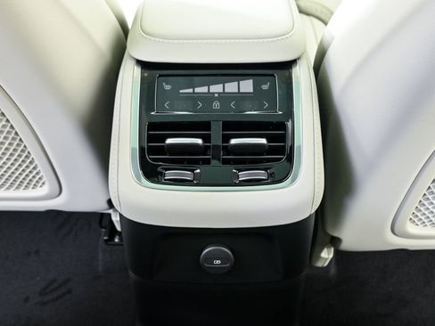 New 2026 Volvo XC90 T8 Ultra w/ Protection Package Premier AWD/4WD image 20