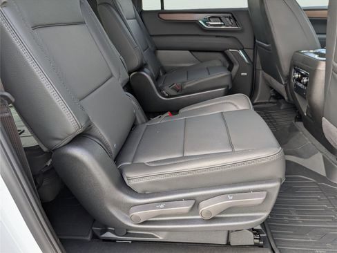 New 2026 GMC Yukon XL Denali w/ Sun & Power Step Package image 21