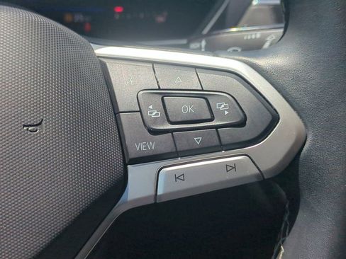 Used 2022 Volkswagen Tiguan SE image 28