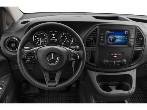 Used 2023 Mercedes-Benz Metris image 7