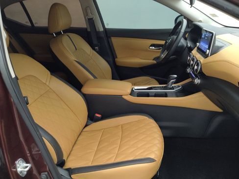 Used 2022 Nissan Sentra SV w/ SV Premium Package FWD image 21