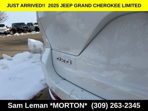 New 2025 Jeep Grand Cherokee Limited image 13