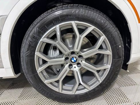 New 2026 BMW X7 xDrive40i image 17