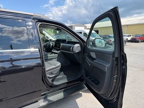 Used 2026 Ford Expedition Max Active AWD/4WD image 31