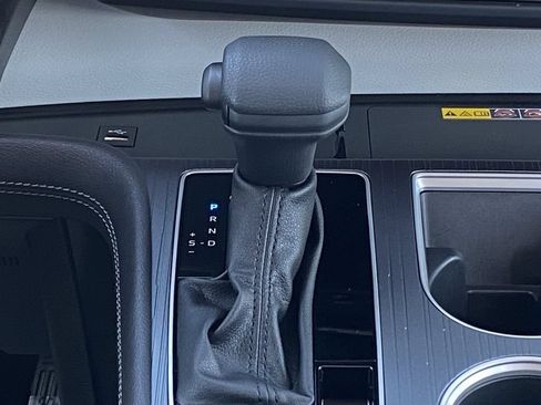Certified 2026 Toyota Sienna LE FWD image 34