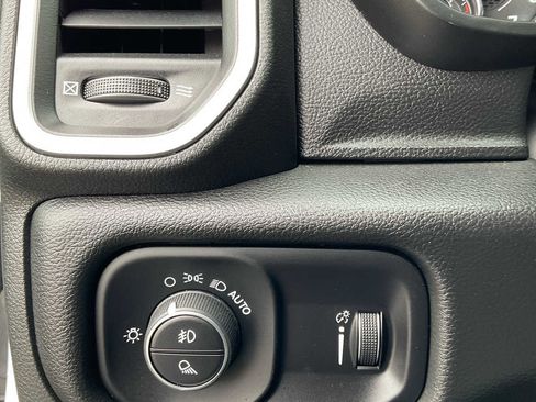 Used 2023 RAM 1500 Big Horn image 30