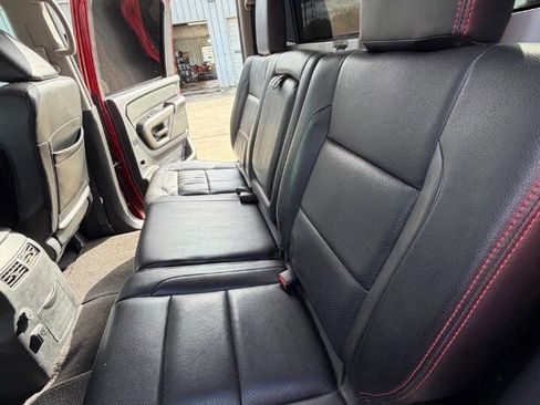 Used 2015 Nissan Titan SV w/ SV Value Truck Package image 17