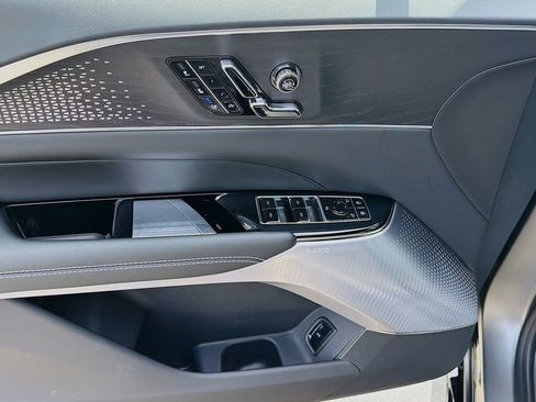 New 2026 Cadillac Lyriq V w/ LPO, Onyx Lite Package AWD/4WD image 24