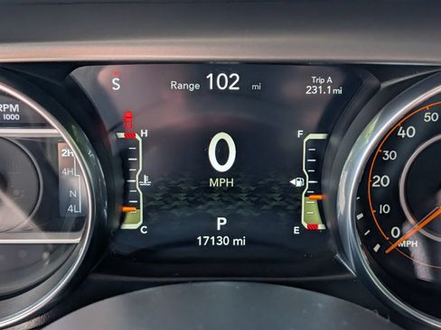 Used 2023 Jeep Gladiator Sport AWD/4WD image 24