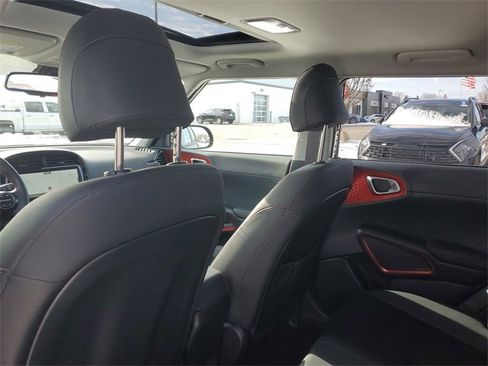 Certified 2025 Kia Soul GT-Line image 9
