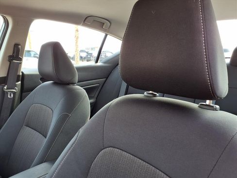 Used 2024 Nissan Altima 2.5 SV image 17