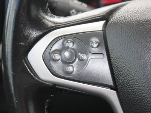 Used 2022 Chevrolet Colorado LT w/ Fleet Safety Package RWD image 18