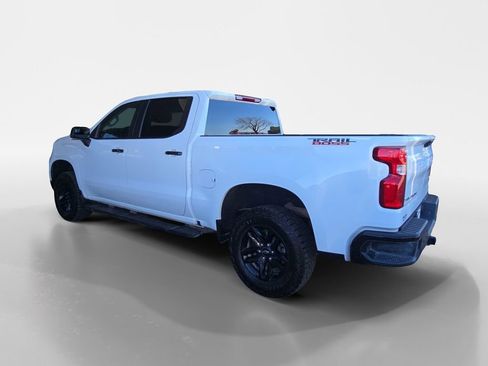Used 2024 Chevrolet Silverado 1500 LT Trail Boss w/ Protection Package AWD/4WD image 3