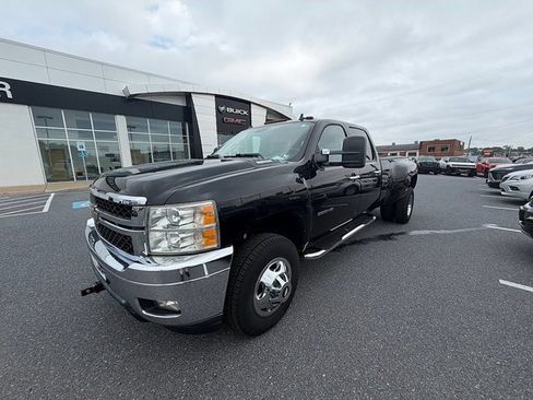 Used 2011 Chevrolet Silverado 3500 LTZ w/ LTZ Plus Package AWD/4WD image 8