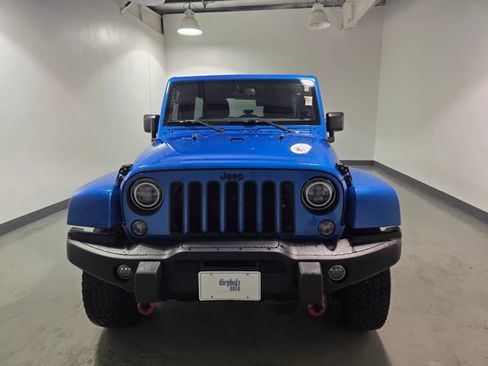 Used 2016 Jeep Wrangler Unlimited Sahara AWD/4WD image 2