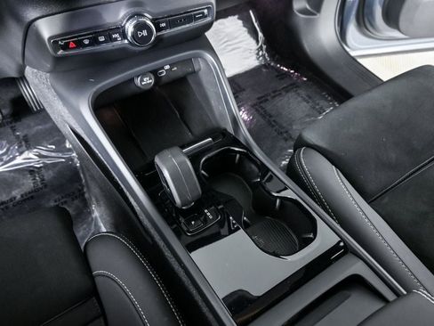 Certified 2023 Volvo C40 P8 Recharge Ultimate AWD/4WD image 19