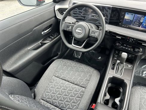 New 2026 Nissan Kicks SV image 15
