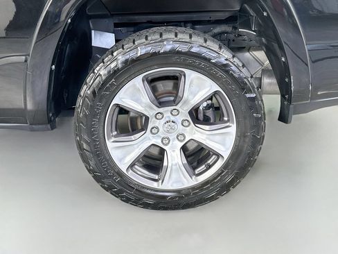 Used 2021 RAM 1500 Laramie w/ Sport Appearance Package AWD/4WD image 34