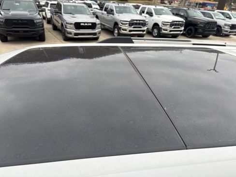 Used 2021 Ford Expedition Limited image 14