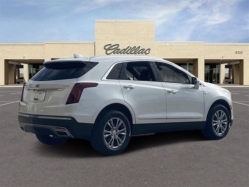 Certified 2022 Cadillac XT5 Premium Luxury w/ LPO, Floor Liner Package image 5