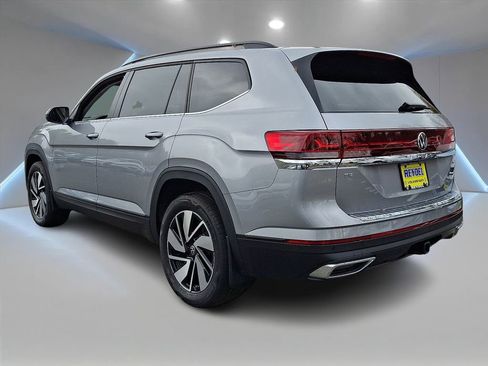 New 2026 Volkswagen Atlas SE image 4
