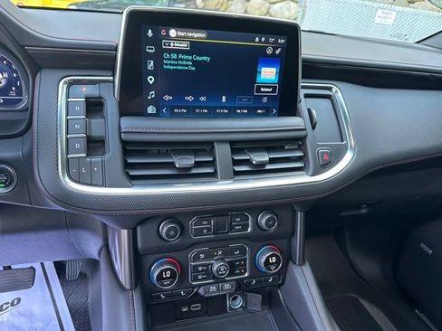 Used 2022 Chevrolet Tahoe RST w/ Luxury Package AWD/4WD image 19