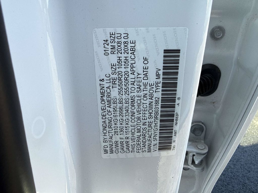 Used 2024 Honda Pilot Touring image 19