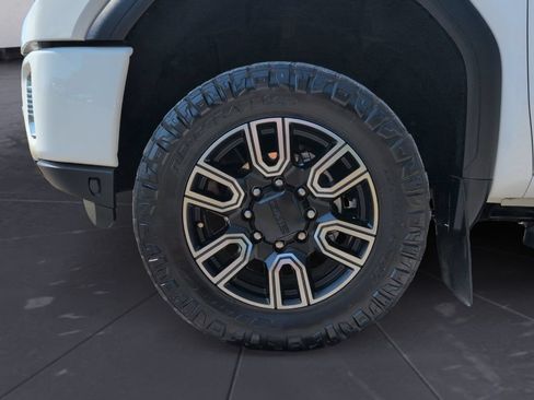 Used 2020 GMC Sierra 2500 AT4 w/ AT4 Premium Package AWD/4WD image 26