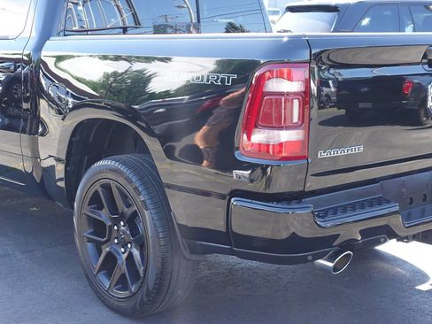 Used 2023 RAM 1500 Laramie AWD/4WD image 10