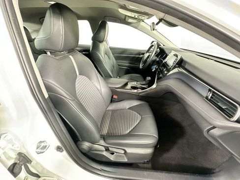 Used 2024 Toyota Camry SE FWD image 26