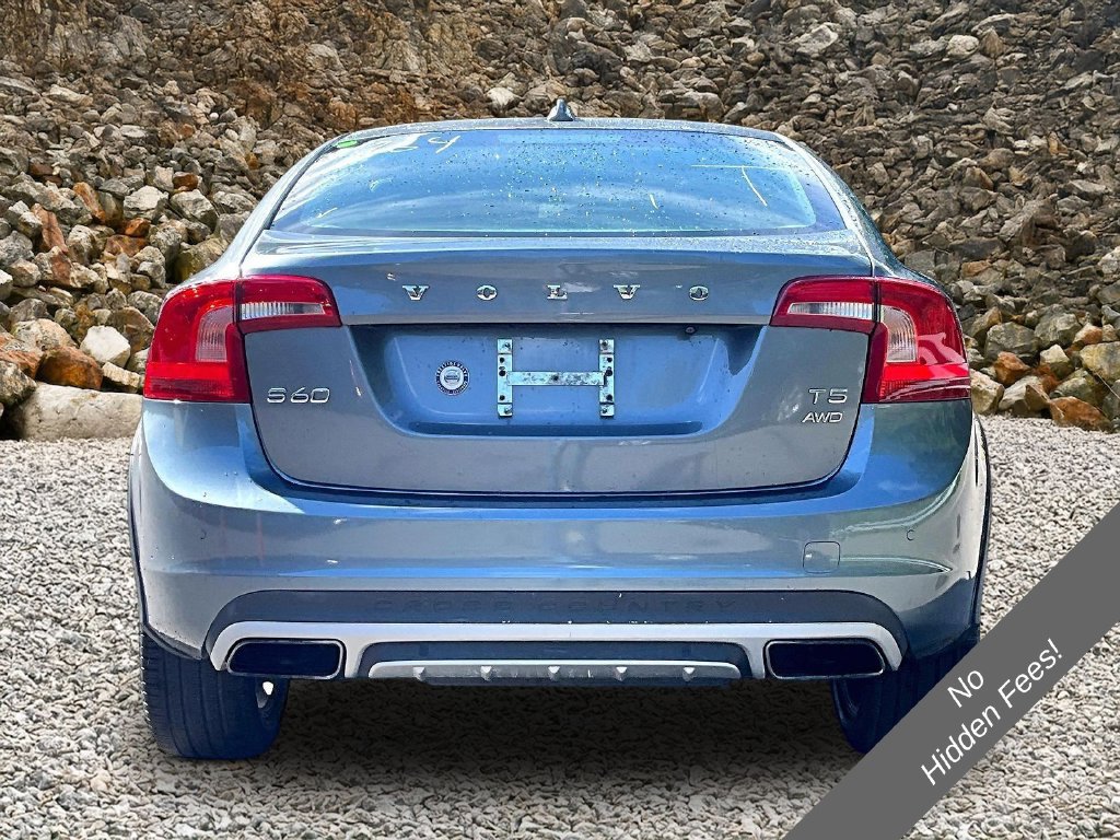 Used 2016 Volvo S60 T5 Cross Country Platinum AWD/4WD image 4