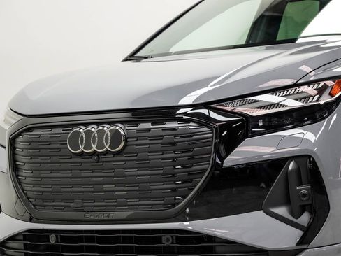 Used 2025 Audi Q3 2.0T Premium AWD/4WD image 2
