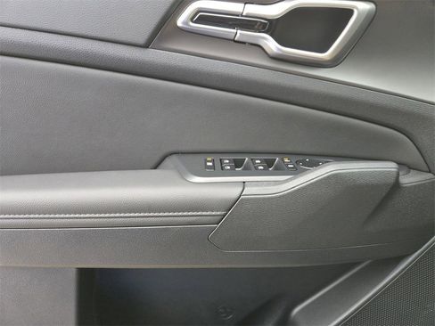 New 2026 Kia Sportage EX image 16