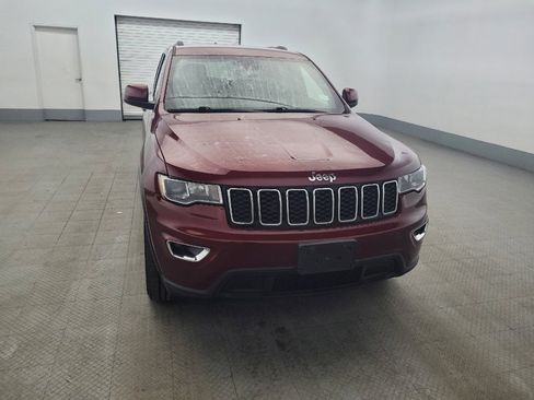 Used 2019 Jeep Grand Cherokee Laredo AWD/4WD image 14