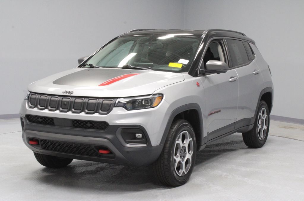 Used 2022 Jeep Compass Trailhawk w/ Trailhawk Elite Group AWD/4WD image 7