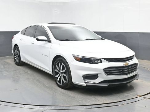 Used 2016 Chevrolet Malibu LT FWD image 2