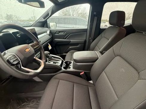 Used 2025 Chevrolet Colorado LT w/ Advanced Trailering Package image 10