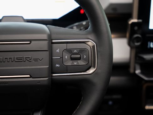 Used 2024 GMC Hummer EV 2X w/ Extreme Off-Road Package AWD/4WD image 48