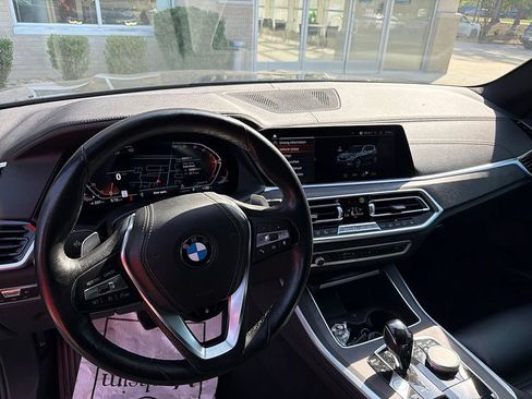 Used 2022 BMW X5 xDrive40i AWD/4WD image 11