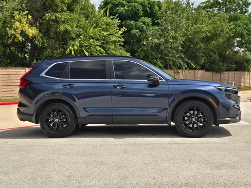 Used 2024 Honda CR-V Sport image 2