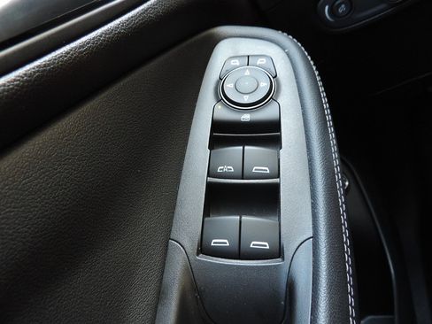 Used 2021 Buick Encore GX Select FWD image 21