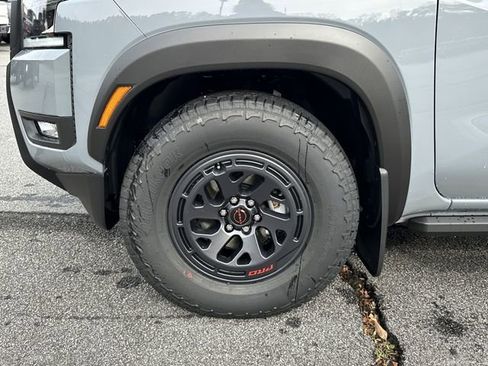 New 2026 Nissan Frontier Pro-X w/ Pro-X Convenience Package RWD image 13