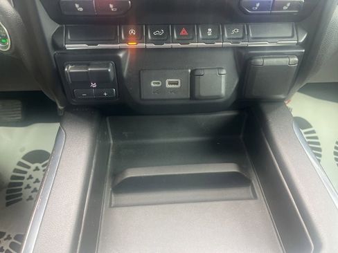 Used 2020 Chevrolet Silverado 1500 RST w/ Texas Edition RWD image 29