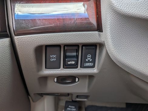 Used 2010 INFINITI G37 x w/ Premium Pkg AWD/4WD image 21