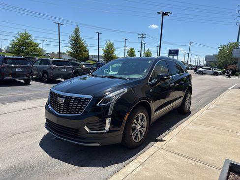 Used 2023 Cadillac XT5 Premium Luxury w/ LPO, Floor Liner Package AWD/4WD image 7