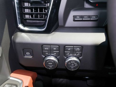 New 2026 GMC Sierra 2500 Denali Ultimate w/ Max Trailering Package AWD/4WD image 27