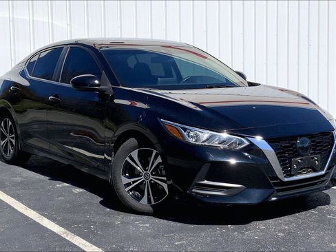 Used 2022 Nissan Sentra SV w/ Trunk Package image 2